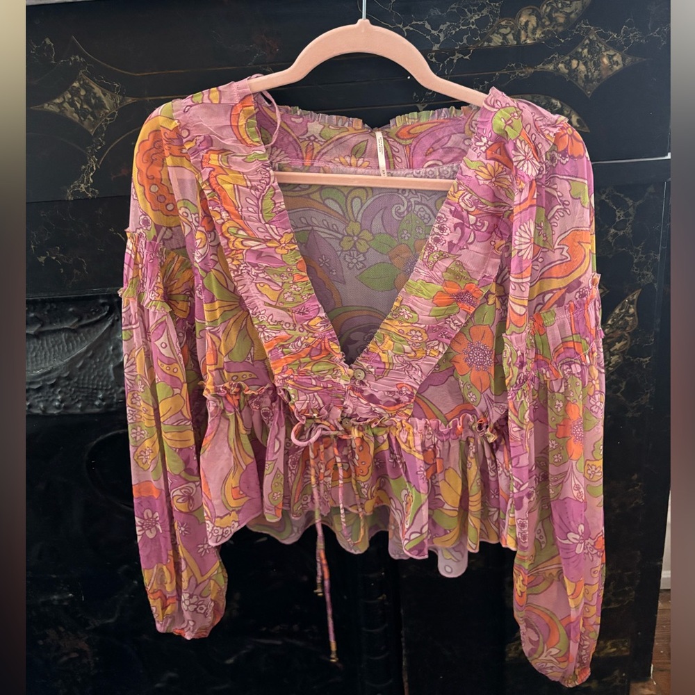 NWOT Adorable Free People Sheer Top-Medium
